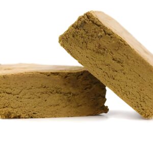 Résine Gold de haute qualité avec une texture douce et une couleur dorée.